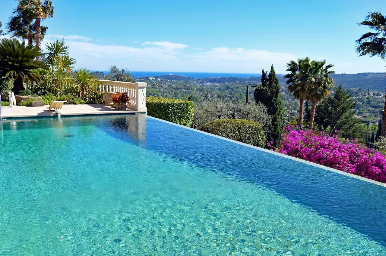 Luxury Pool Apartment At Villa Seburga Saint-Paul-de-Vence