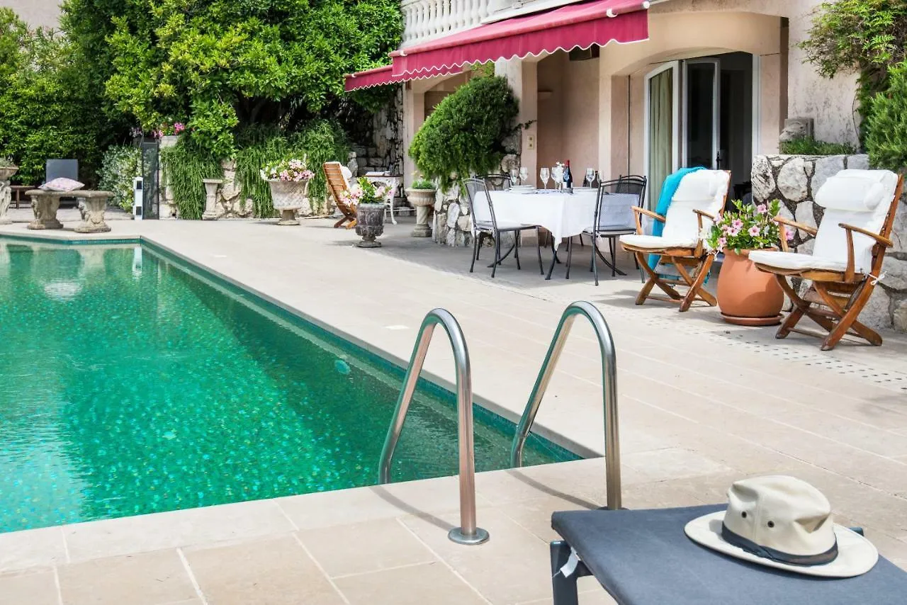 Luxury Pool Apartment At Villa Seburga Saint-Paul-de-Vence