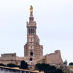 T2 Vue Sur La Basilique De Notre Dame De La Garde Apartment