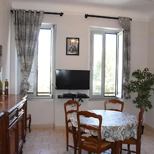 Place Des Marseillaises Saint-charles Apartment